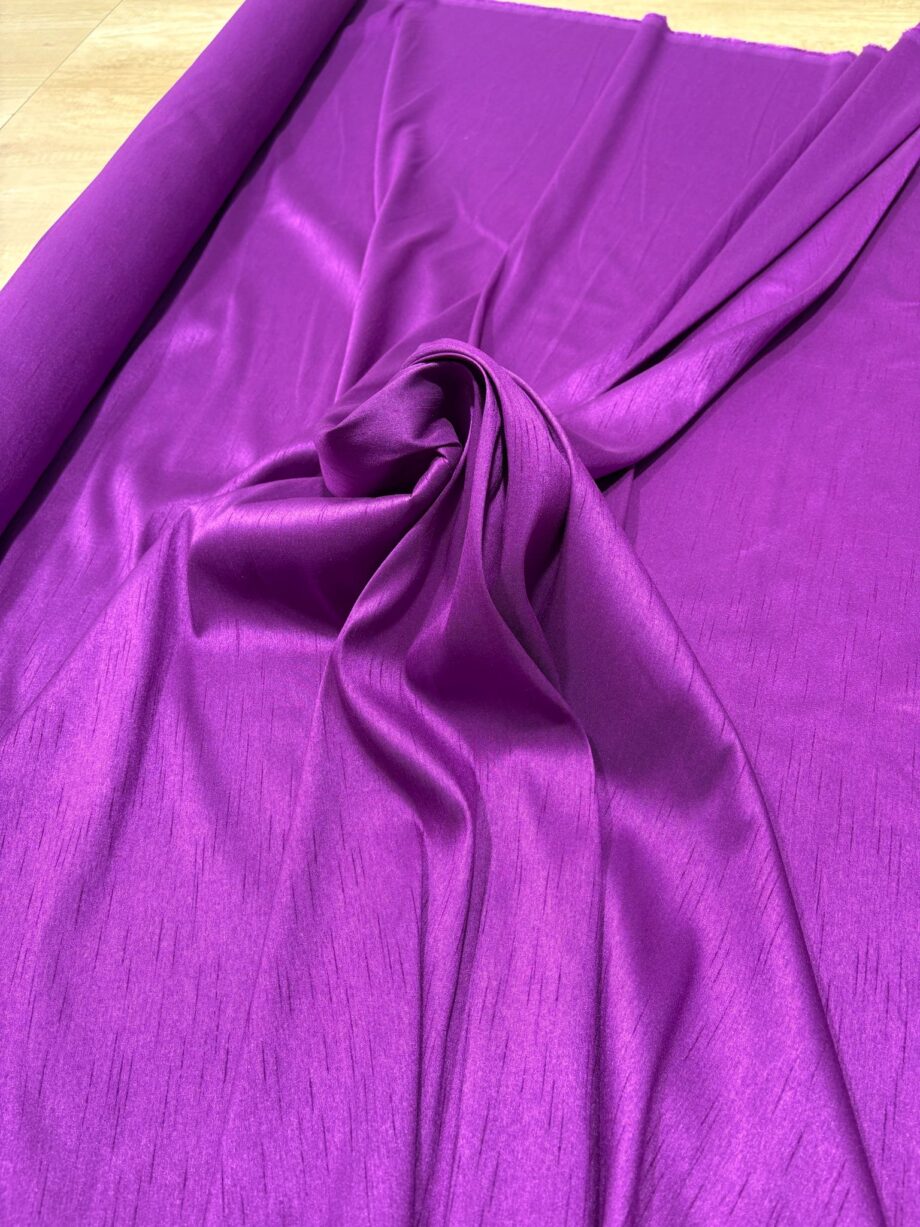 Seda salvaje morado