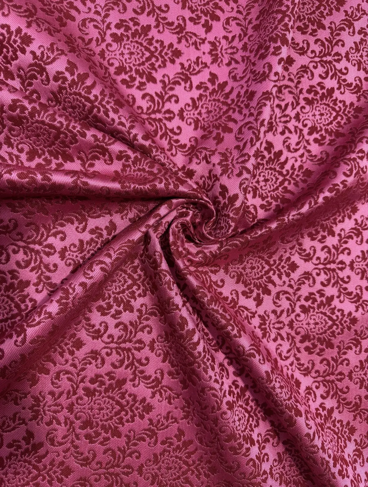 Brocado Alcudia fucsia