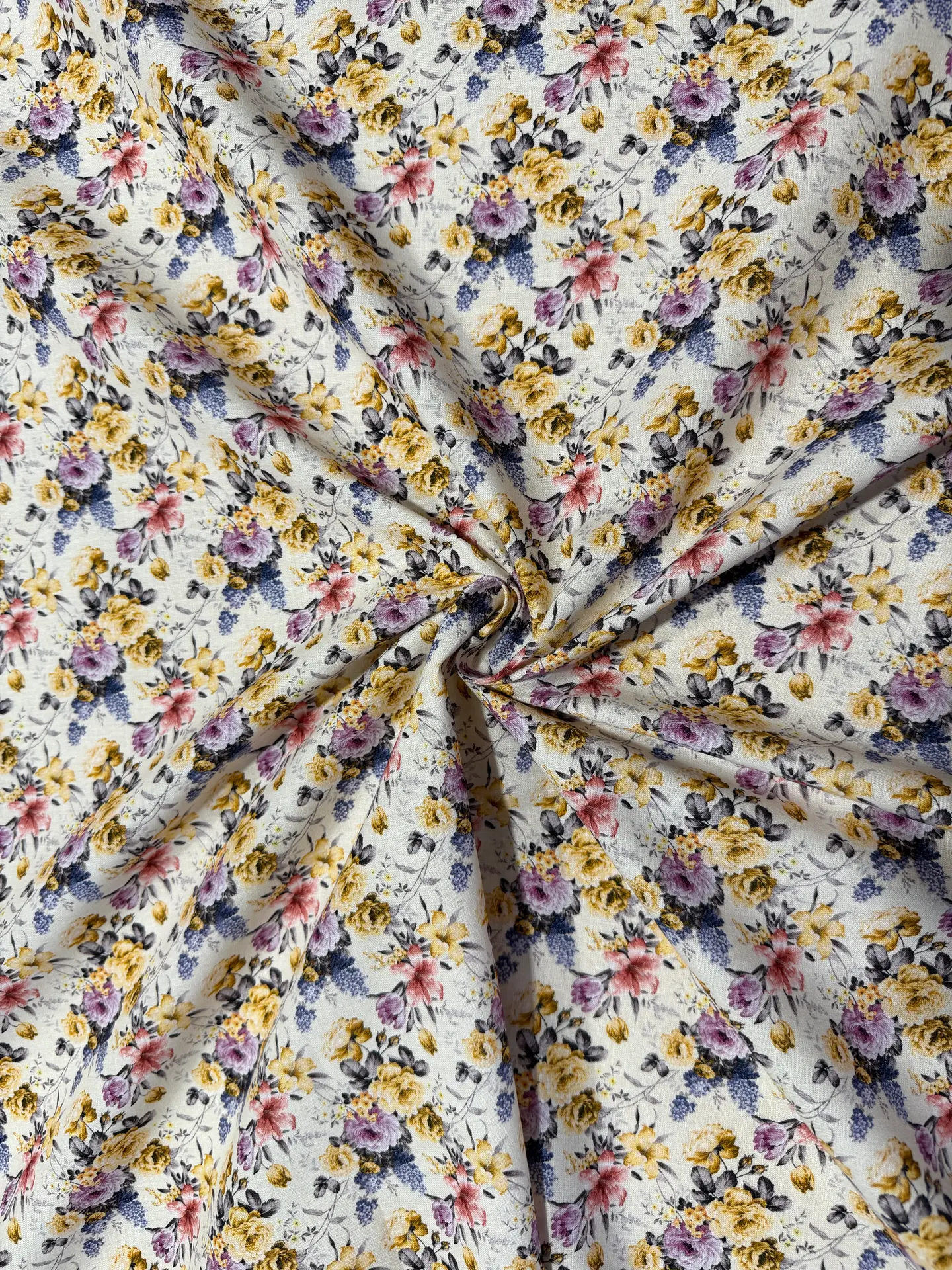 Algodón estampado floral G11