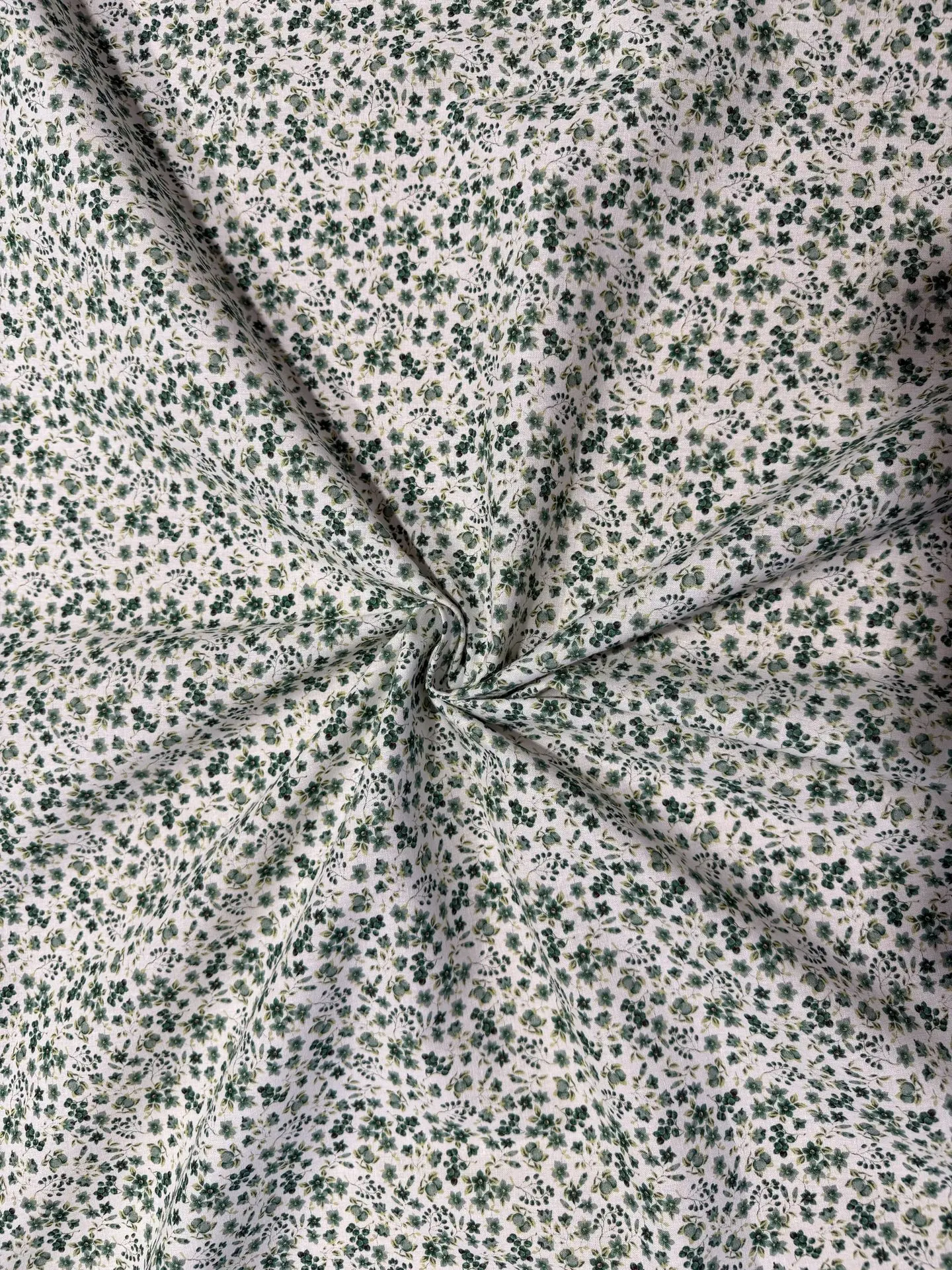 Algodón estampado floral G10
