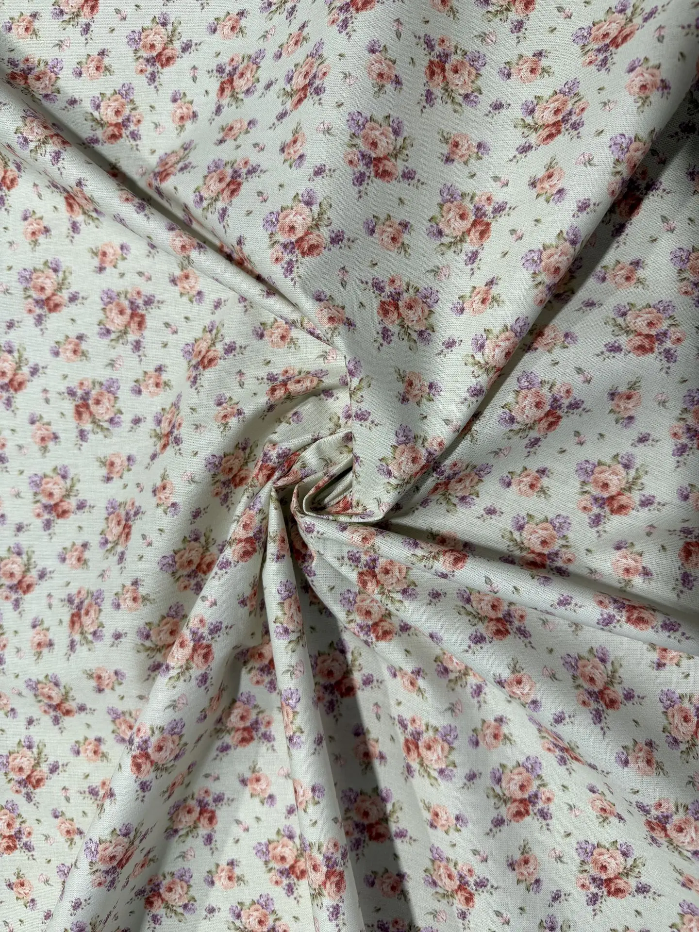 Algodón estampado floral P2 – vista 2