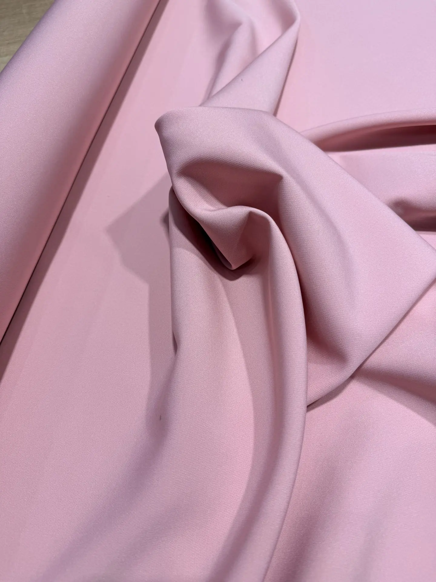 Crepé rosa empolvado – vista 2