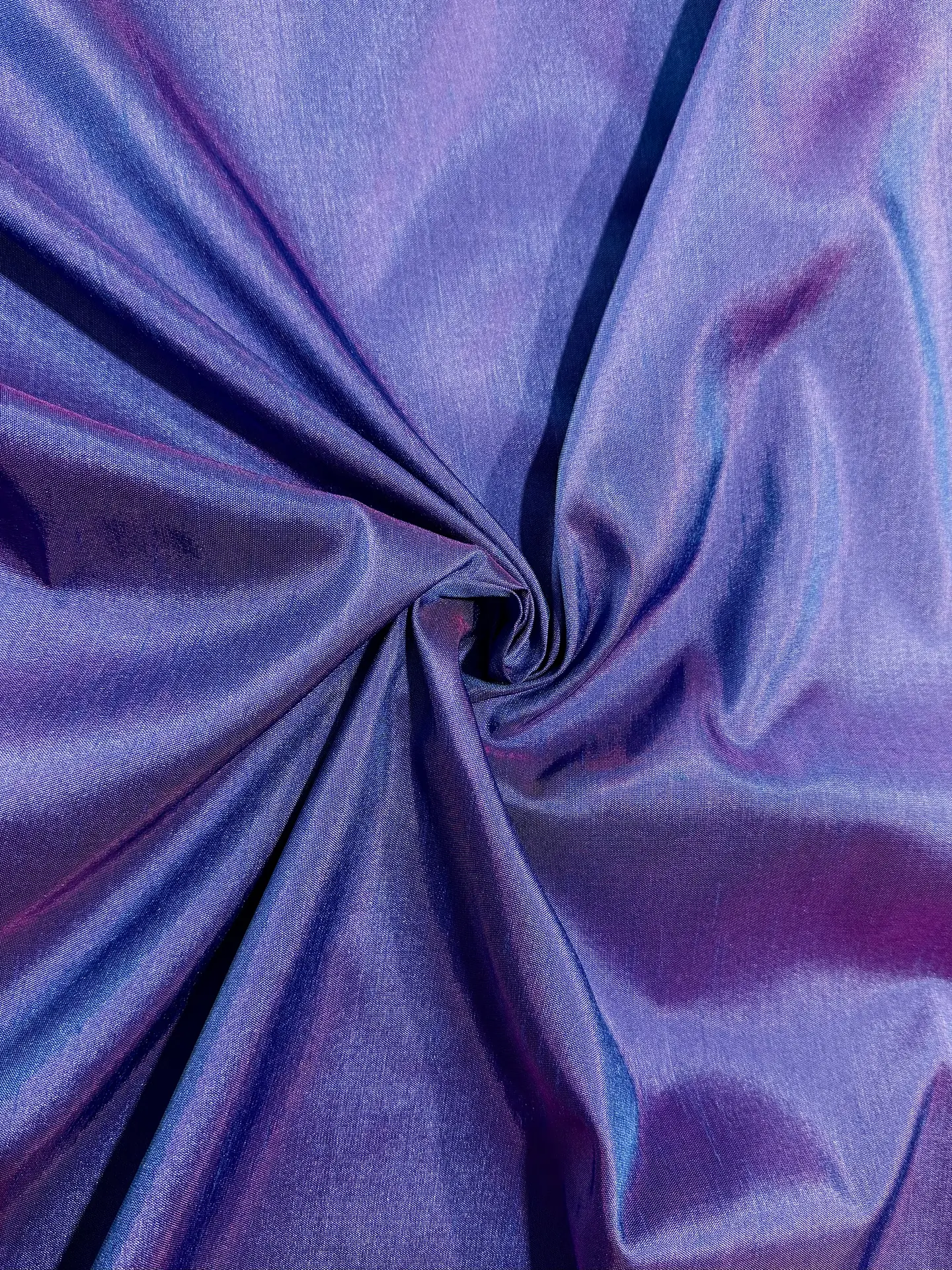Seda salvaje morado