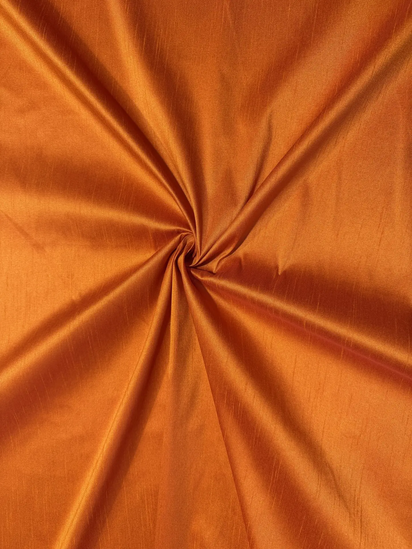 Seda salvaje naranja